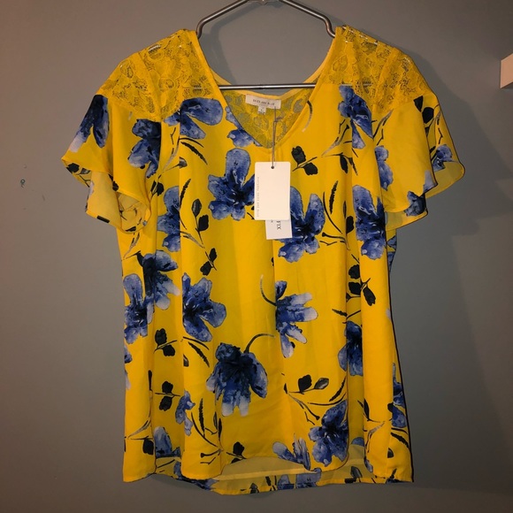 Skies Are Blue Tops - NWT Skies are Blue stitch fix blouse